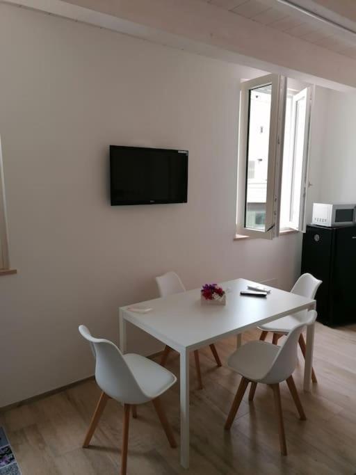 Retroscena Appartamento Mare In Centro Civitanova Marche Ngoại thất bức ảnh