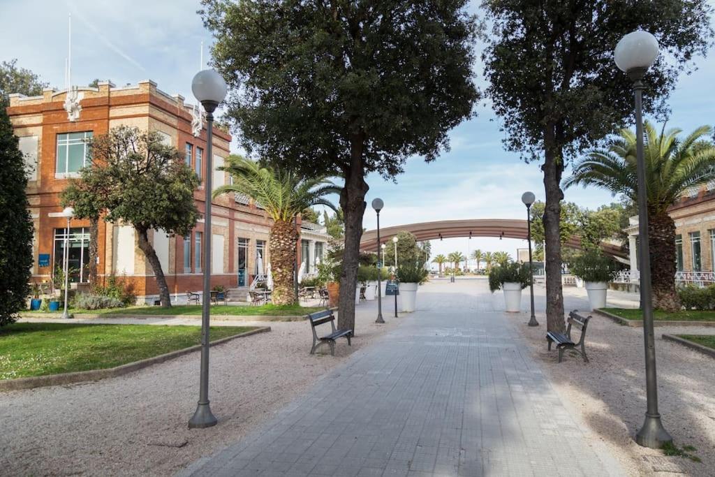 Retroscena Appartamento Mare In Centro Civitanova Marche Ngoại thất bức ảnh